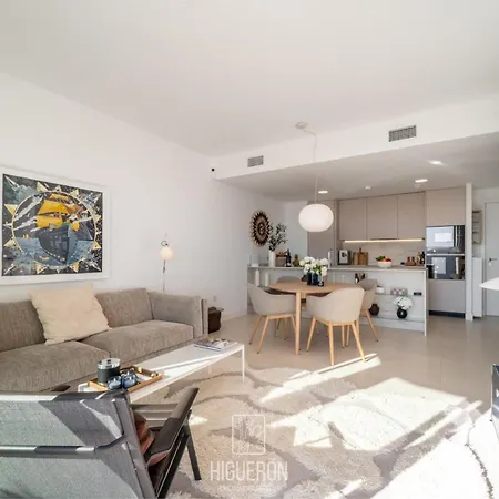 Higueronrentals Rainbow Hill * Torremuelle