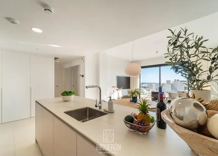 Higueronrentals Rainbow Hill *